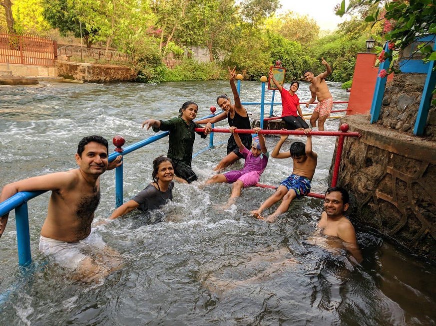 A splash in the river with the whole gang