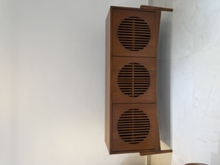 Bar cabinet à hublots