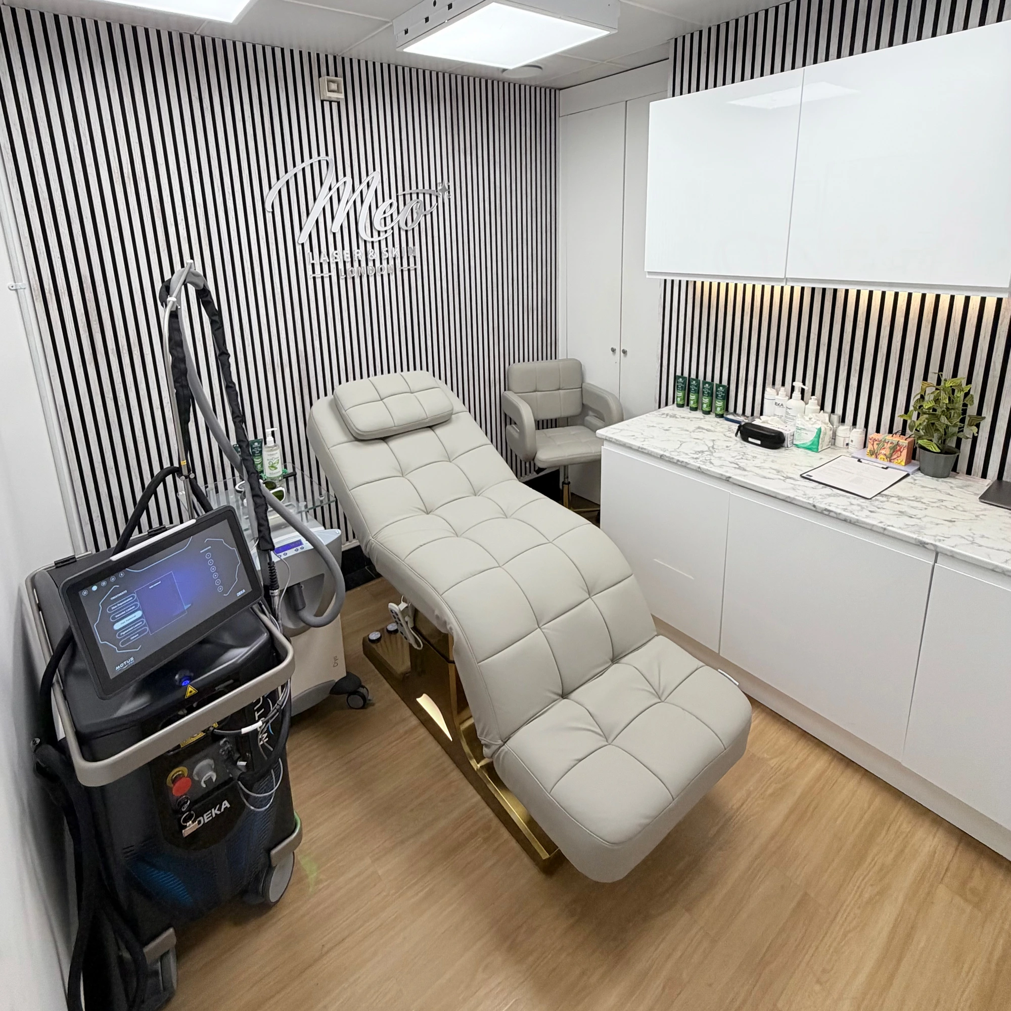 Meo Laser Clinic - Treatment Room with Motus Pro